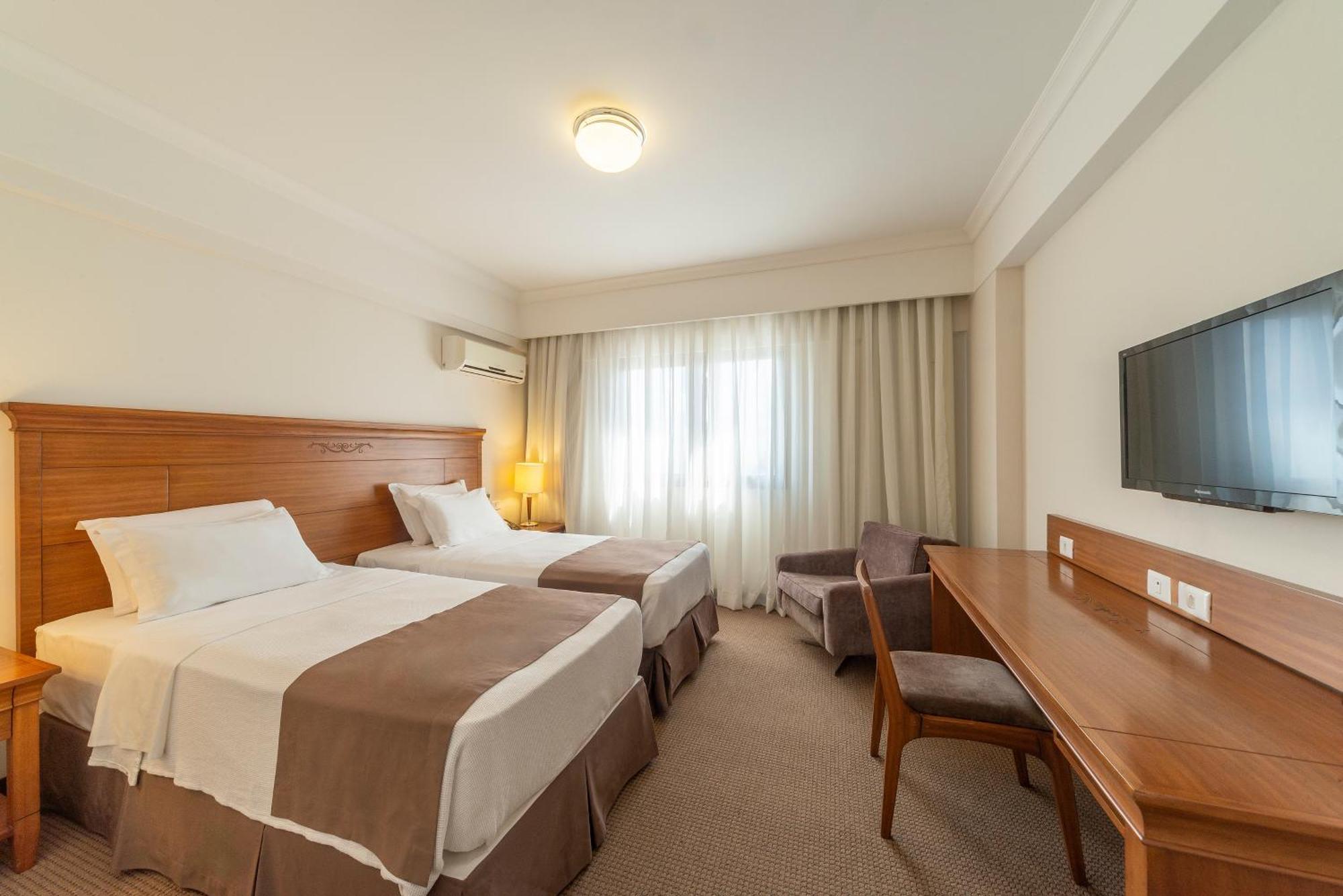 Twin Room,1539838150:JPEG